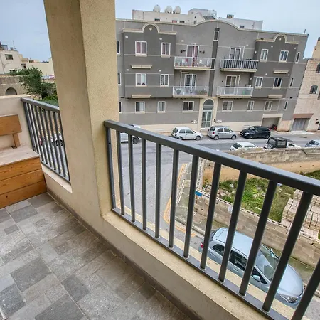 New - Unique 3br In Sought-after Area Of Malta By Sf Homes Apartamento *