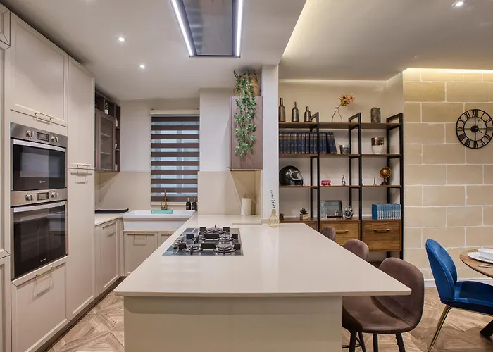 New - Unique 3br In Sought-after Area Of Malta By Sf Homes Apartment